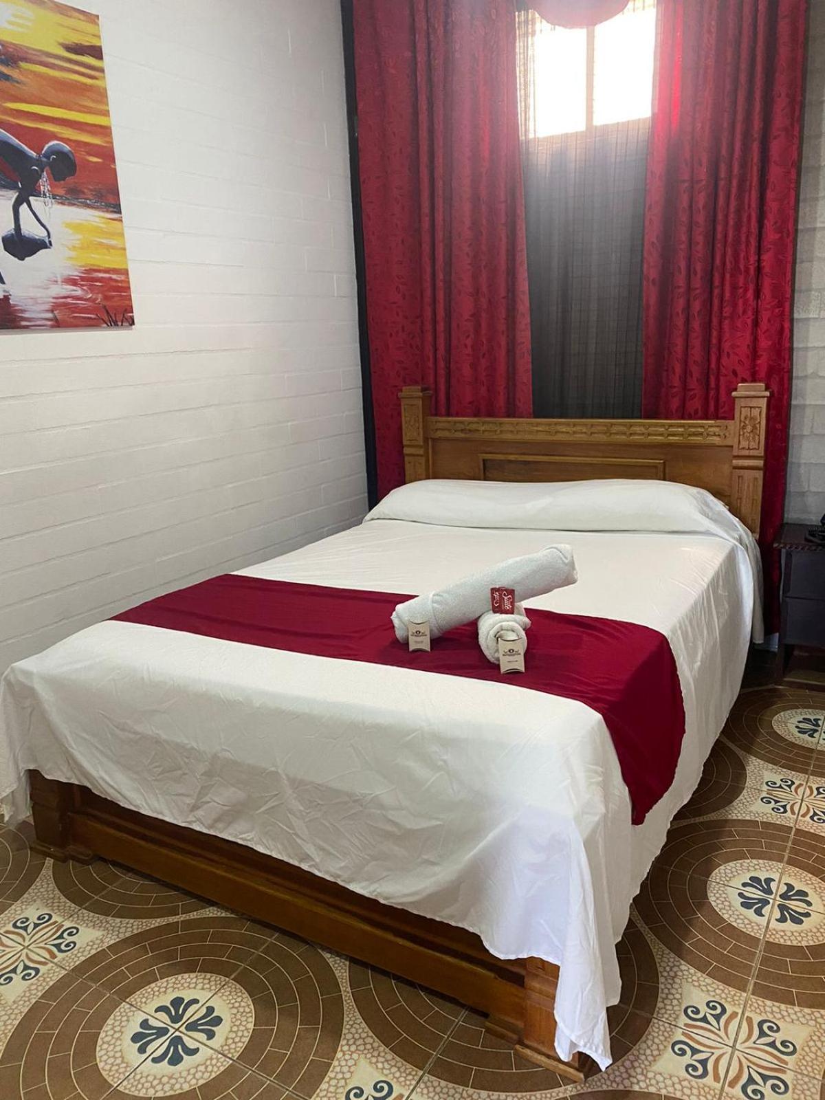 Hollywood Paradise Hotel Rionegro Kültér fotó